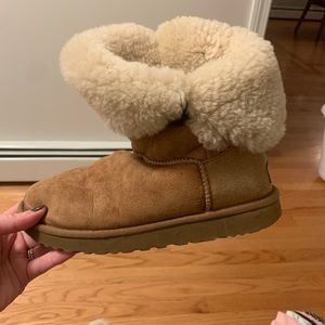 Bailey button uggs